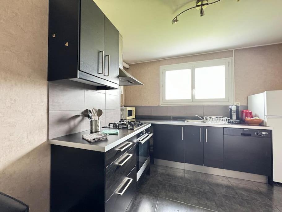 Appartement F2 Proche Axes Principaux - Claude Guichard Clermont-Ferrand Kültér fotó